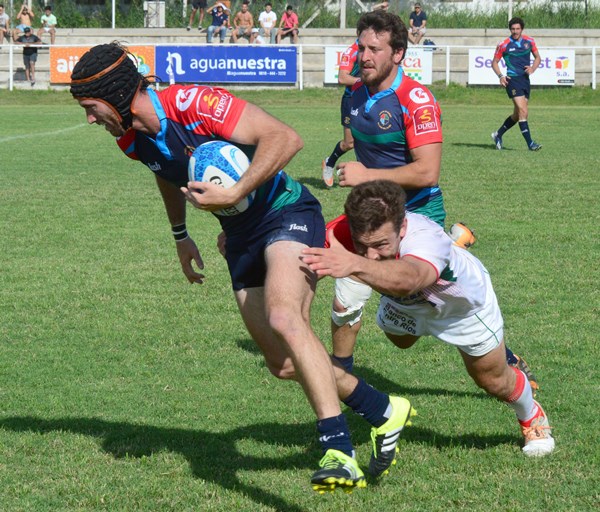Larraburu tuvo poca participación pero mostró un buen rendimiento. FOTO: J. Carminio (El Diario de Paraná).